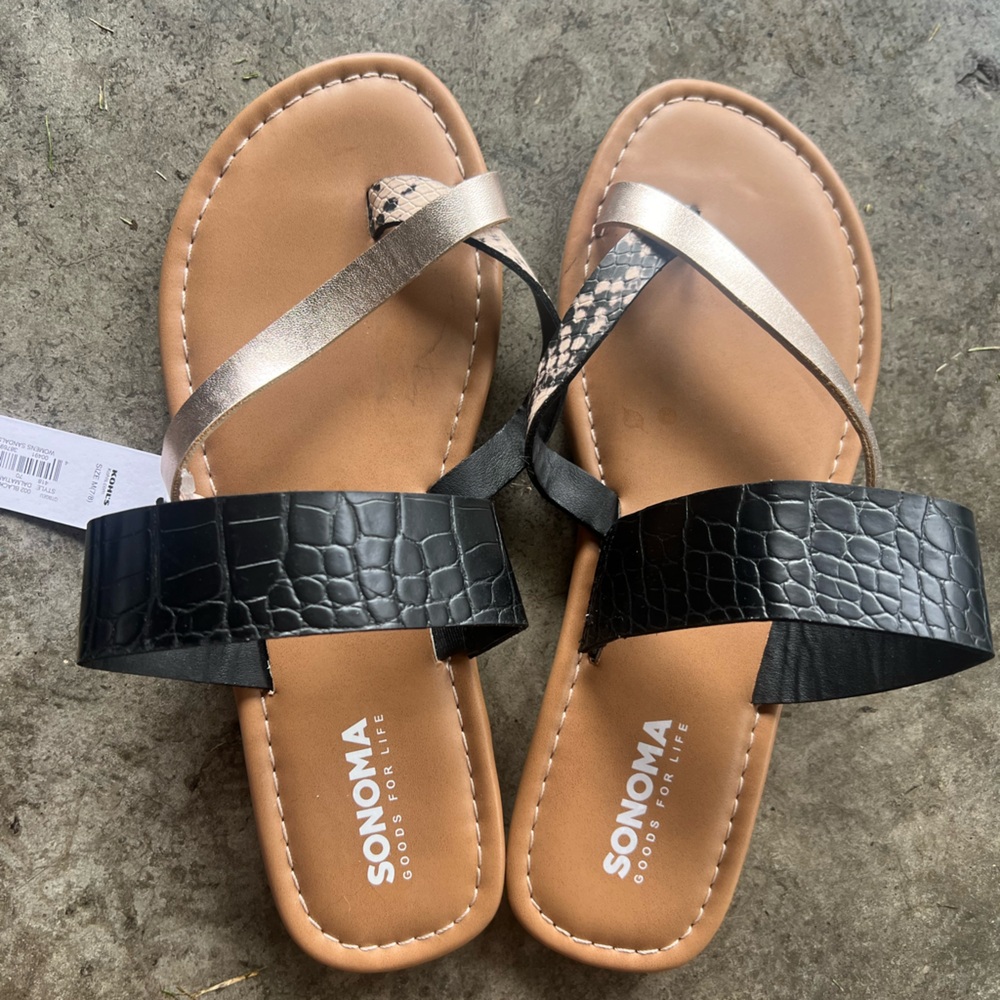 Sonoma Black and Metallic Sandals